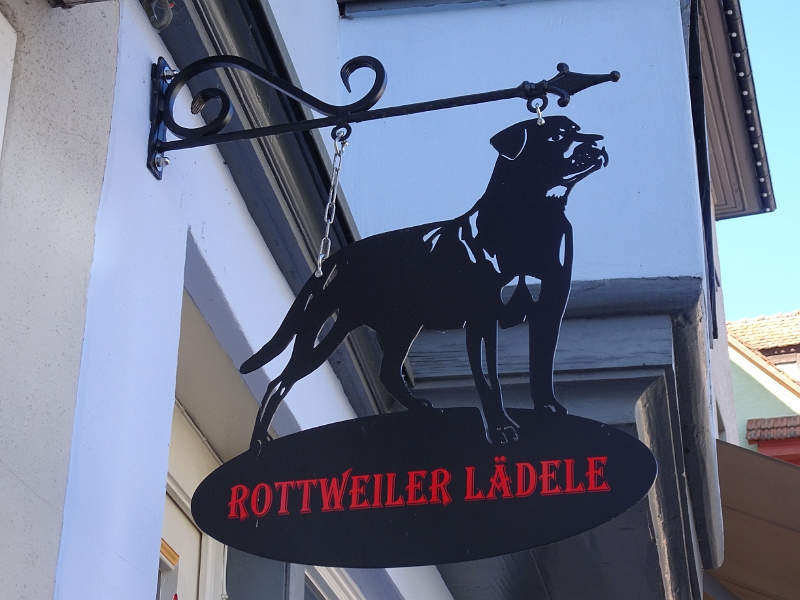 DSC03295.JPG - In Rottweil gibt's relativ viele "Rottweiler"-Läden?!?!? :-)